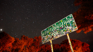 Snowden cuenta lo que sabe sobre el Área 51 y los extraterrestres. Malas noticias para los creyentes